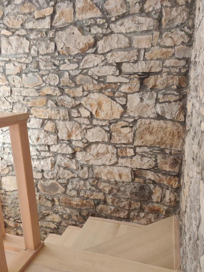 Small House In Vipava Valley Экстерьер фото